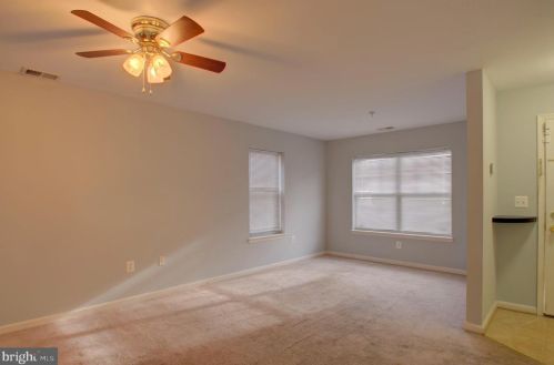 315 50th St, Washington, DC 20019-5371