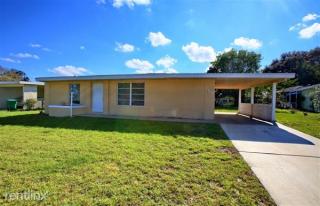 150 Jardain Rd, Fort Pierce FL  34983-1714 exterior