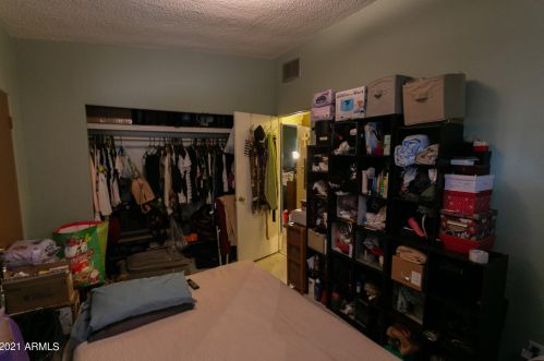 2102 Fairmount Ave, Phoenix AZ 85015-5306 exterior