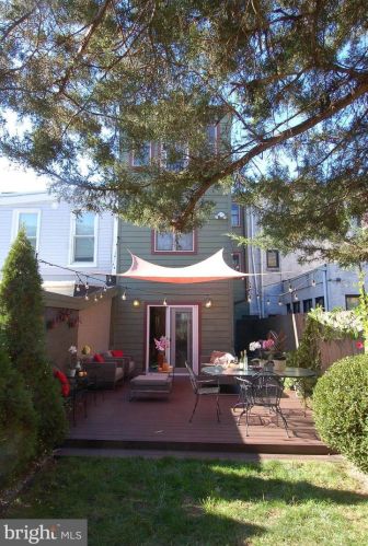 769 24 St, Philadelphia PA 19130-2539 exterior