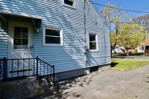 260 Pheland St, Springfield MA  01109-1320 exterior