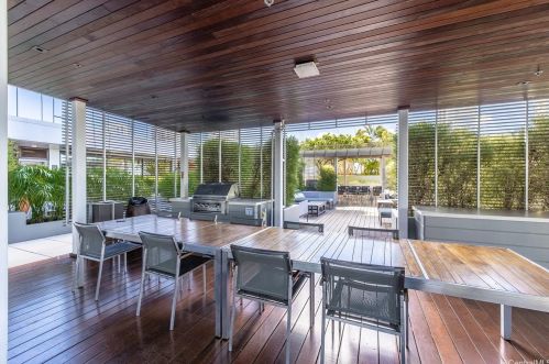 888 Kapiolani Blvd, Honolulu HI  96813-5210 exterior