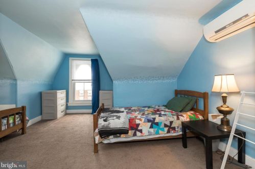 455 Main St, Limerick PA 19468-2303 exterior