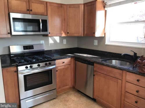 38 Garden Dr, Alexandria VA  22304-4928 exterior