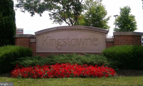 6026 Lands End Ln, Alexandria VA 22315-2669 exterior