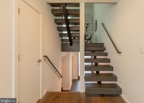 1112 Bodine St, Philadelphia PA 19122-0030 exterior