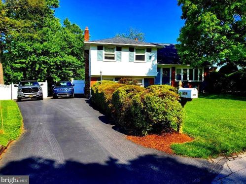608 School Ln, Media, PA 19086-6902