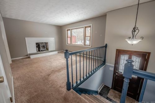 77 Moss Ave, Seymour CT 06483-3509 exterior