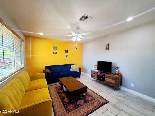 2321 47 Dr, Phoenix AZ 85031-1408 exterior