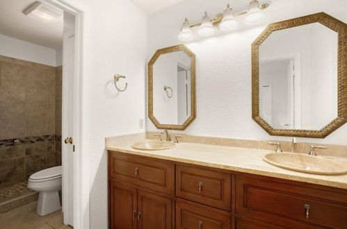 2811 Firecrest Dr, Austin TX 78748-5127 exterior