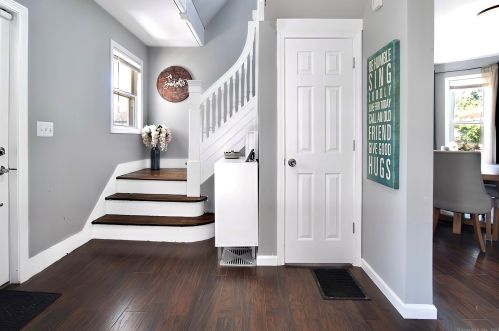 44 Hobart St, Meriden CT  06450-4320 exterior