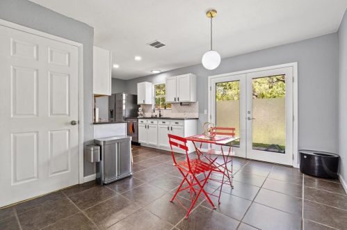 4802 Brassiewood Dr, Austin TX 78744-5107 exterior