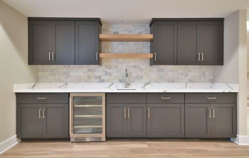 698 Berkley Ave, Elmhurst IL  60126-4244 exterior