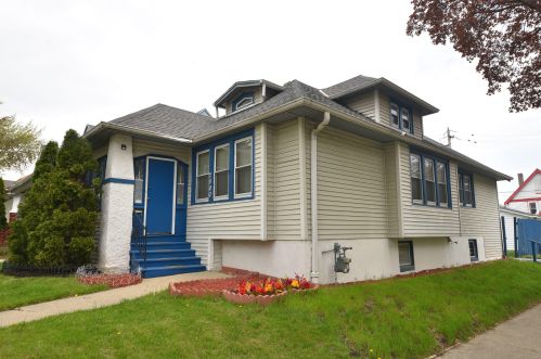 2800 36th St, Milwaukee, WI 53210-1924