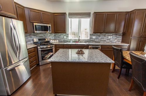 1072 Bennington Ave, Turlock CA  95382-0555 exterior