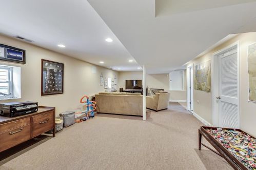 4316 Moody Ave, Chicago IL 60638-3545 exterior