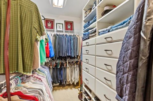 3611 Cloudland Dr, Atlanta GA 30327-2907 exterior