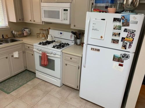 4804 Aberdeen Dr, Austin TX 78745-2108 exterior