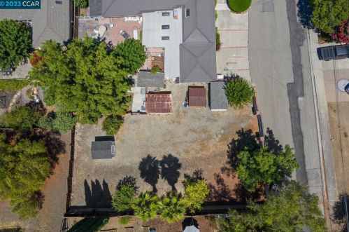 4252 El Cerrito Rd, Concord CA 94518-1812 exterior