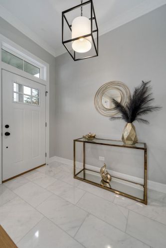 1635 Central Park Ave, Chicago, IL 60647-4701