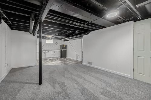 1022 Den Hertog St, Wyoming MI 49509-2822 exterior