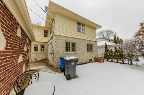 5030 Larkin St, Milwaukee WI 53217-5754 exterior