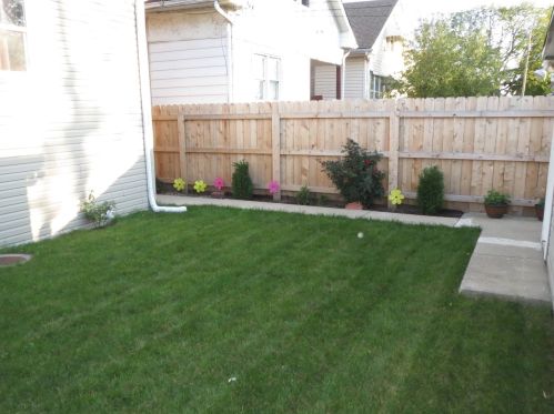 2032 10 Ave, Broadview IL 60153-1924 exterior