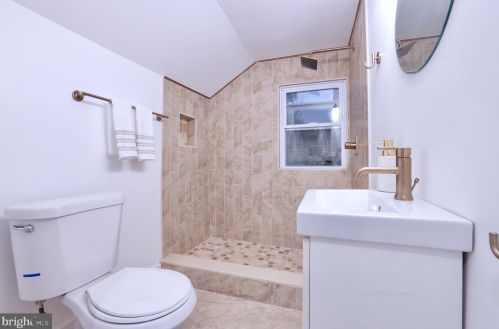 3016 Thayer St, Washington DC  20018-2505 exterior