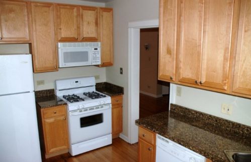 6430 Francisco Ave, Chicago, IL 60645-5219