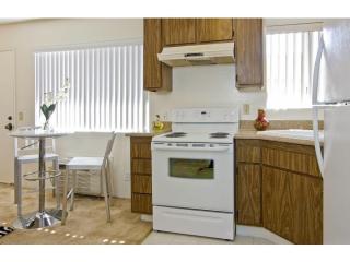 2620 Ellendale Pl, Los Angeles CA  90007-2258 exterior