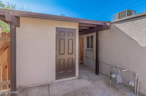 3907 Montecito St, Tucson AZ 85711-4817 exterior