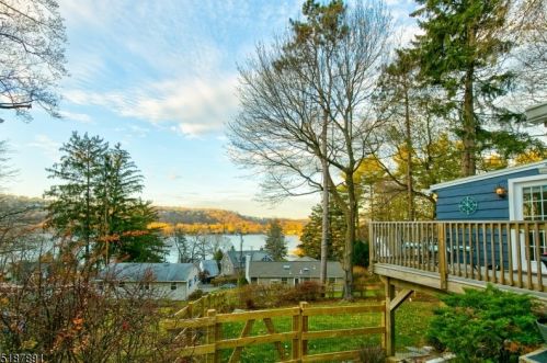 56 Glenside Trl, Sparta NJ  07871-1244 exterior