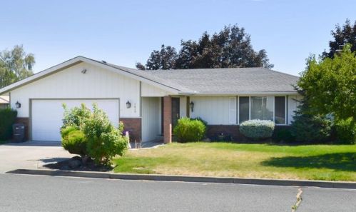 1419 30 Ave, Yakima WA  98902-3701 exterior