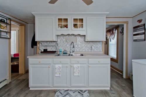 301 Orange St, Springfield MA 01108-1325 exterior