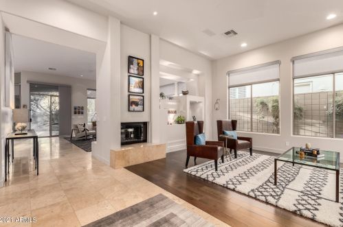 6508 25th Way, Phoenix AZ  85016-8934 exterior