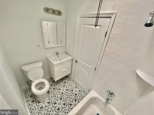 7110 Lynford St, Philadelphia PA 19149-1126 exterior