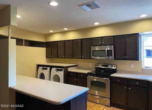 6951 2nd St, Tucson AZ  85710-1222 exterior