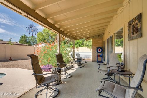 7590 Ln Cienega Dr, Tucson AZ 85712-1423 exterior