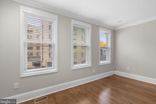 1506 Spg Pl, Washington DC 20010-1217 exterior