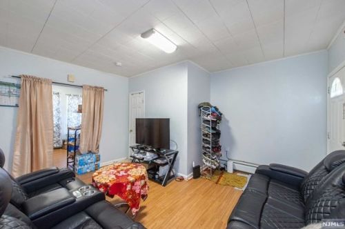 132 4 St, Paterson NJ 07522-1855 exterior