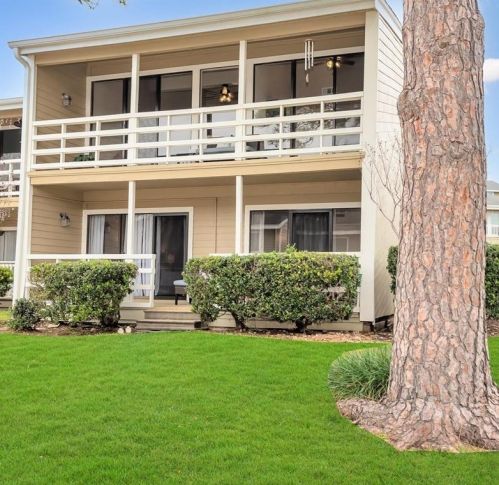 17 April Pt Dr, Montgomery TX 77356-8873 exterior