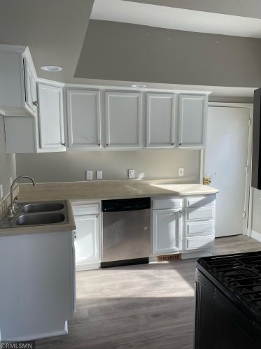 958 5, Saint Paul MN 55106-5231 exterior