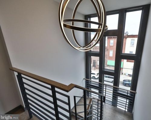 613 Bainbridge St, Philadelphia PA 19146-2413 exterior