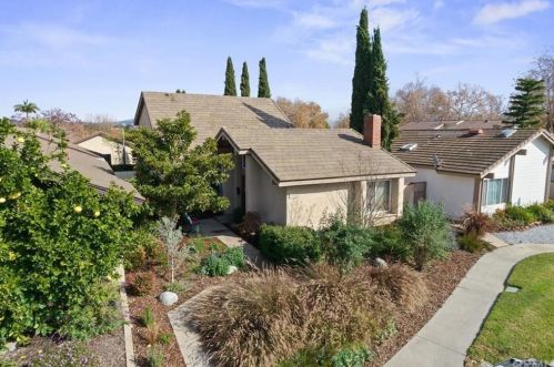 2171 Snowberry Rd, Tustin CA 92780-6931 exterior