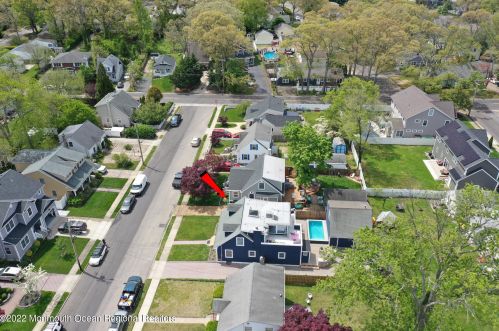 1231 Fleming Ave, Point Pleasant Beach NJ 08742-4040 exterior