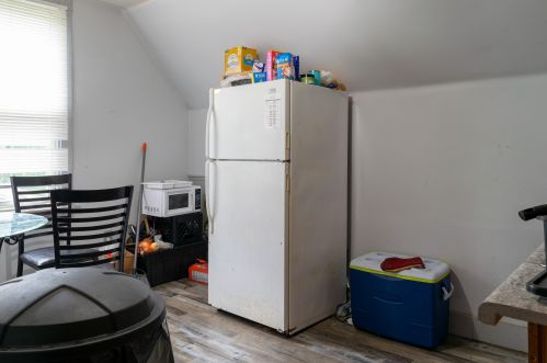 3737 10 St, Milwaukee WI 53206-3316 exterior