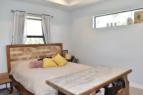 2929 10 Ave, Naples FL 34120-0051 exterior