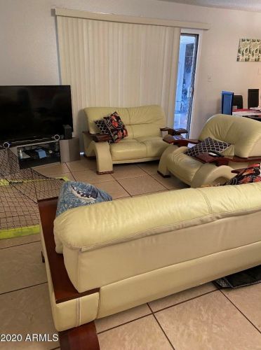 8219 34th Ave, Phoenix AZ 85053-5612 exterior