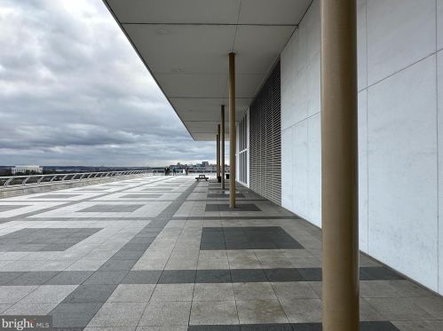 950 25th St, Washington DC  20037-2137 exterior