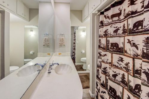 1410 Pne Lk Cir, Montgomery TX 77316-2774 exterior